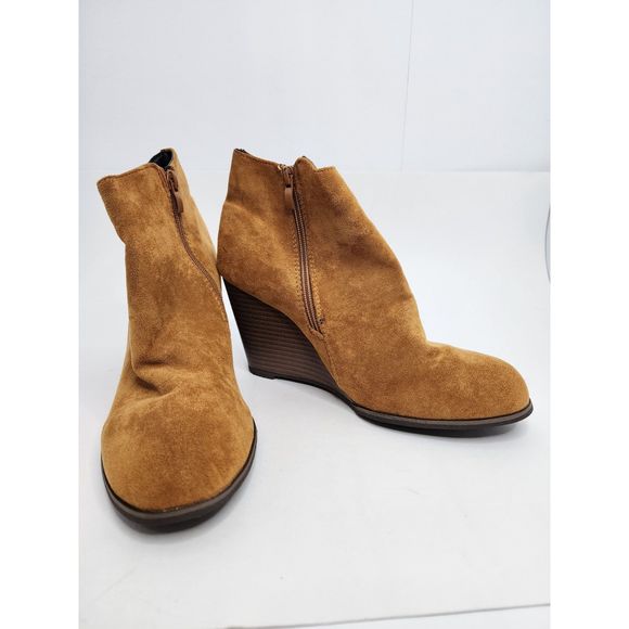 Wedge Heel Ankle Faux Suede Boots Side Zip Size 42 - Picture 1 of 7